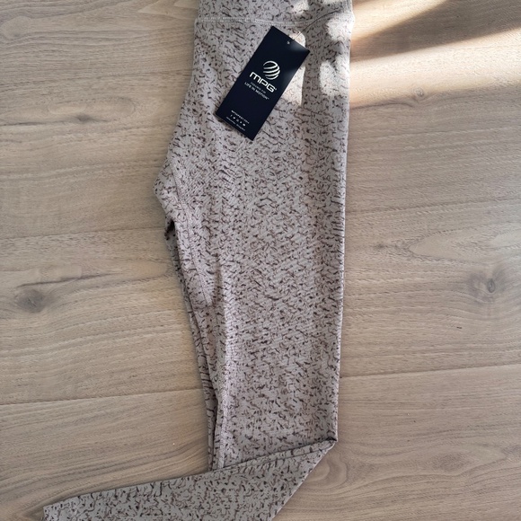 MPG Explore High-Waisted 25" Printed Legging Peached NWT - Picture 4 of 4